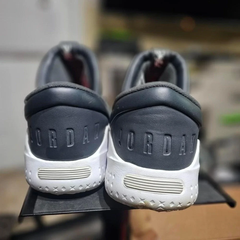 Nike Jordan Luxe Casual Sneaker‎